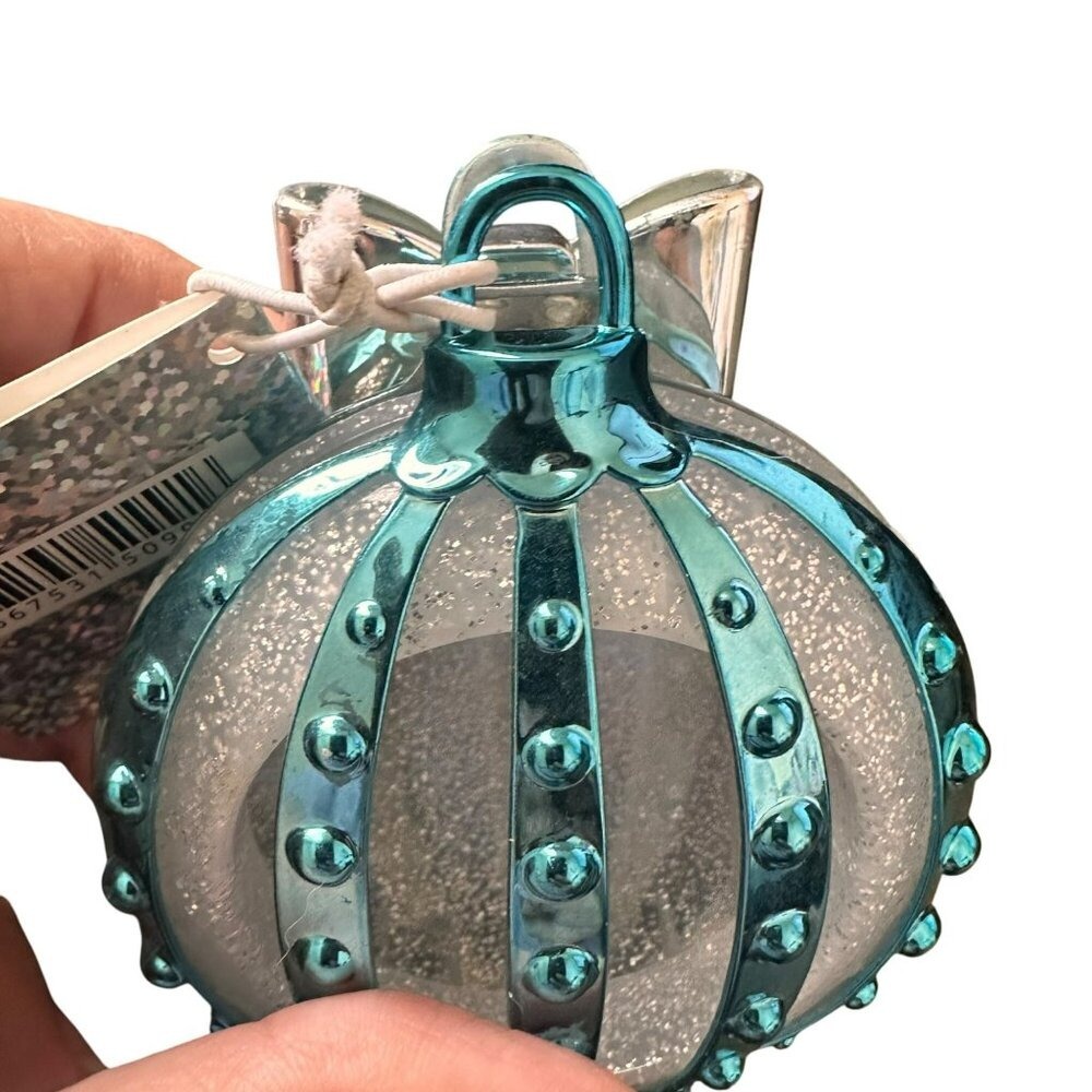 Bath & Body Works Blue Holiday Ornament Silver Bow Air Freshener Scentportable - Picture 4 of 6